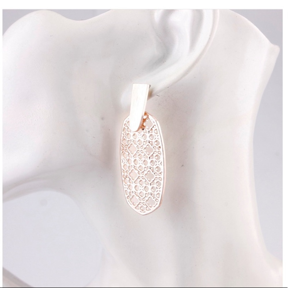 NEW Hollow Clover Filigree earrings 3 color choice - Picture 7 of 7
